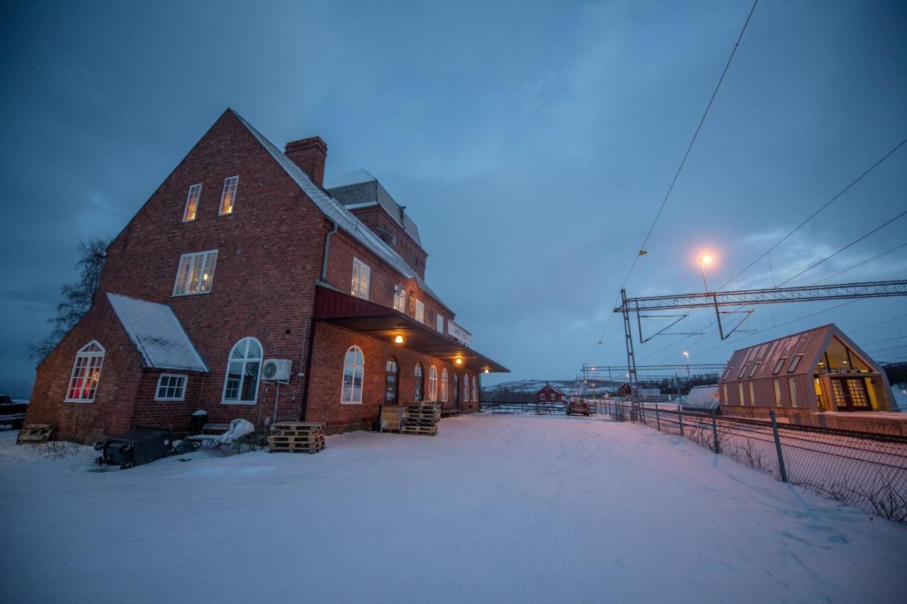 Abisko Guesthouse & Activities Exteriér fotografie